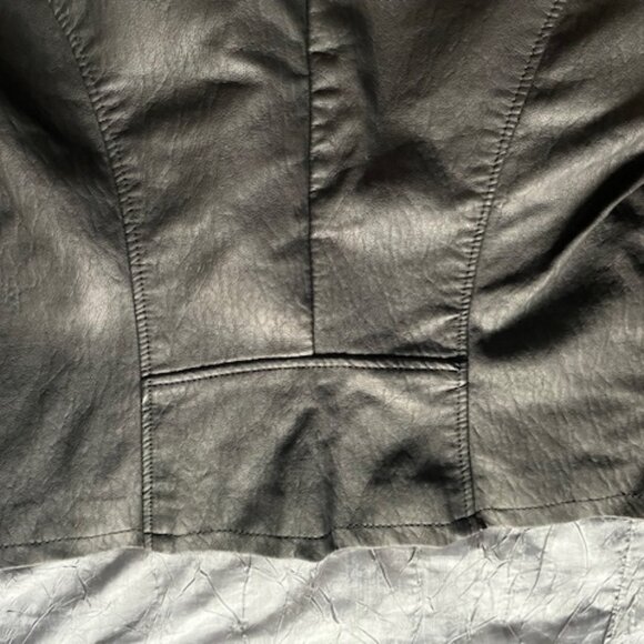 Xhilaration Black Faux Leather and Sweater Jacket Women- Size L - NWOT - Picture 11 of 14